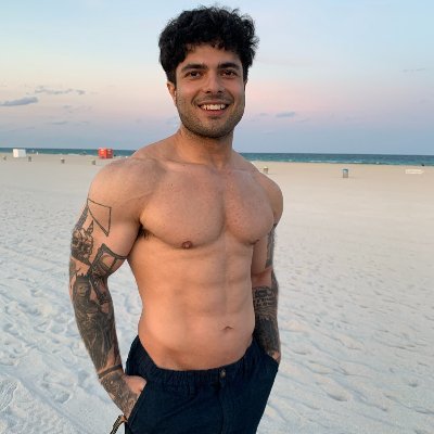 jihadist, fitness coach 🇮🇷 
private alt for mutuals: @DecoyOctopussy