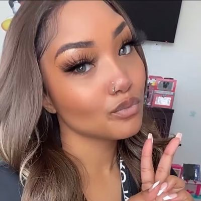 Lianear___'s profile picture. ✨Taurus♉️4/24  🧜🏼‍♀️Spfx and Editorial MUA 🎨  📍Maryland  Portfolio IG | @looksbylianear_  Personal IG | @Lianear___