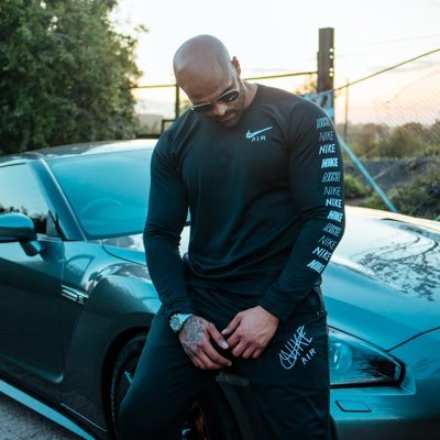 visionxox's profile picture. 🇬🇧 🇰🇪start a war out now via @grmdaily