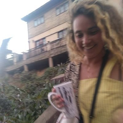 meghanmaldjian's profile picture. traductora / translator •
🇪🇸🇬🇧 •
she/her