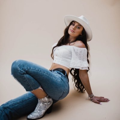 LauraVincent25's profile picture. Kilos mom