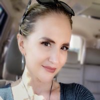 Desirae Spencer (@naughtyathome) 's Twitter Profile