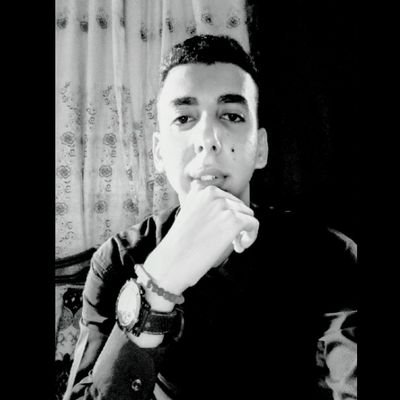اللهم لا تحوجنا للقاسية قلوبهم ولا تجعلنا نقسو علي من يلجا إلينا وارزقنا يا الله النسيان فيما لا نطيق تحمله 💛😎