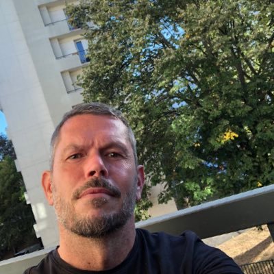 FranciscopolisE's profile picture. Fondé en 2012 au Havre, Franciscopolis œuvre à l'édition d'estampes, de multiples en arts graphiques, de livres d'artistes et d'essais sur l'art contemporain.