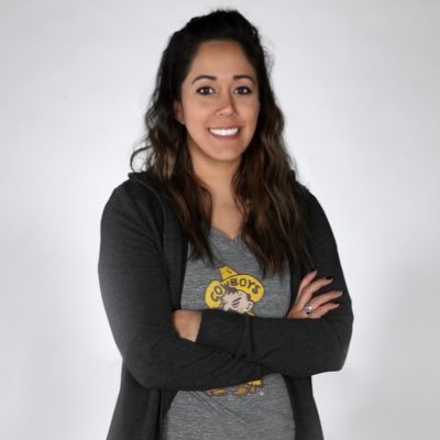 Director of Graphic Design @wyoathletics | @ColoradoMesaU alumni | @UWArtsSciences graduate alumni | Request freelance design: jackie.mcmillen712@gmail.com