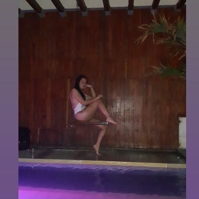 fon👄audiól👂ga ❤GOD and parents❤
snap: elianaandrea31