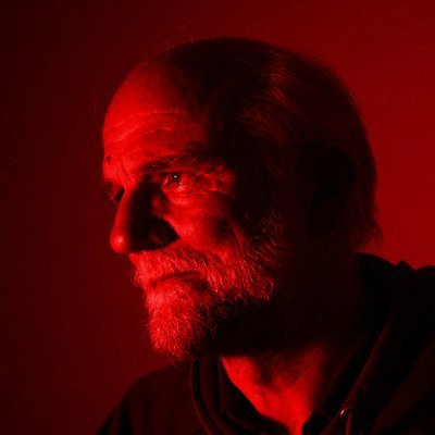 ⊳ Andreas Krey Profile