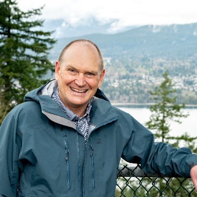 Lawyer & twice-elected North Vancouver District Councillor campaigning for re-election in 2022