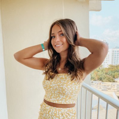 alexis_miller4's profile picture. utampa