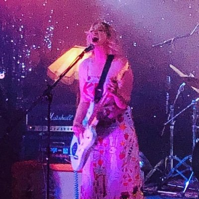 _drinkingalone's profile picture. Too anxious to tweet