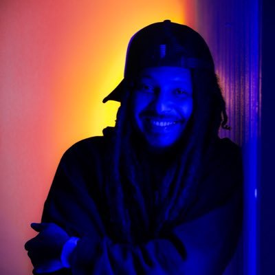 Artista colombiano, banda, músico, especialista en reggae / Dancehall / Afro music & música del mundo, compositor, ilustrador .