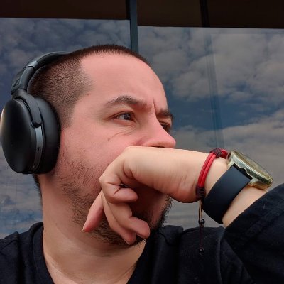 elDonTavo's profile picture. Especialista en Pauta Digital. Fan #F1 #TeamLH. Vinagre Lover, me gustan los deportes a motor, videojuegos y los paseos. Team Mascotas.