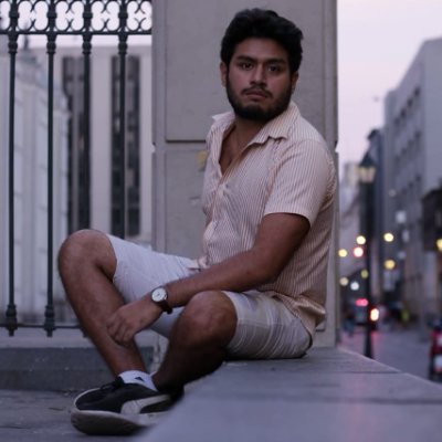AntonioLevano_'s profile picture. Comunicador social.
Interés por la publicidad, marketing, economía, política, sociología y deporte.