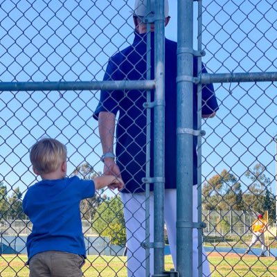 Hunter and Harper’s Dad. Husband to @MrsLambCVUSD. Head Baseball Coach @BaseballSRHS. PE Teacher