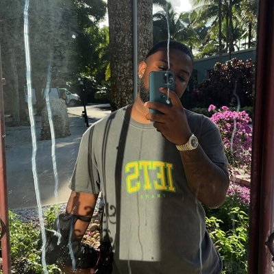 6’3, IG: @diordank