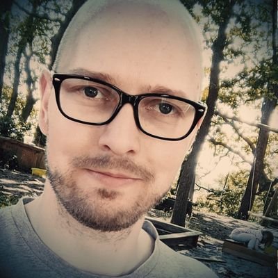 Software Developer from Oldenburg, Germany, hobby game developer, hobby musician, hobby author and hobby blogger at https://t.co/Yo3wijRgak