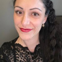 Sophia Teixeira (@8b518ecd6b1745a) 's Twitter Profile