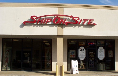 ShipOnSite Wake Forest Neighborhood Shipping Center. Buy it here Wrap it here Ship it here. Simply Southern & other Gifts Buy Now https://t.co/PQqnSJgOgg