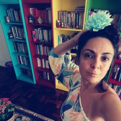 Uma mulher latinoamericana no mundo.
Catarina tornada amazônida.
Antropóloga com alma de artista.