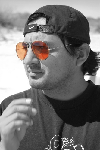 Makanini's profile picture. Geek, Indie Filmmaker, Gamer, Star Wars fan, play the guitar, watch a good movie, play soccer and carpe diem. All you need is L O V E !