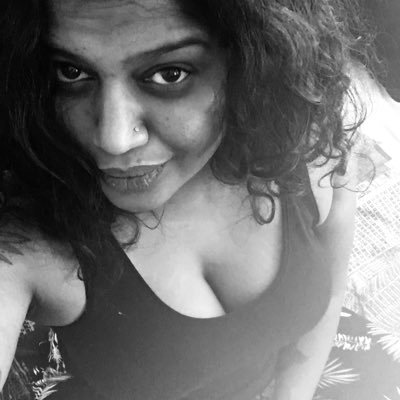 akamisslotus's profile picture. teacher, mother, secret lover