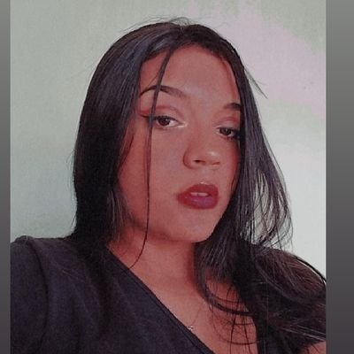 LauraCr51554446's profile picture. Laurinha ✨