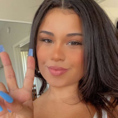 🤪 GCU ‘20 💜 accounting major 💵💎📈 “He asked my sign, I said a Sag.” ♐️