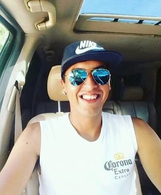 Carlos19262421's profile picture. colman