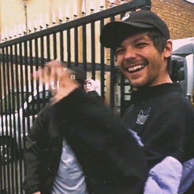 Vote for lou and h plz