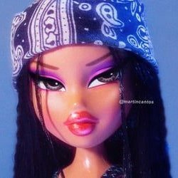 hi, my name is valentina Castiello and i'm 15 years old.
be nice