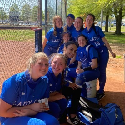 Get the latest and greatest updates from the Franklin Simpson Lady Cat Fastpitch Softball Team. Get news, player info, and in game updates by following us.