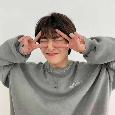 ❥ ➳𝐓𝐚𝐤𝐞 𝐦𝐲 𝐡𝐚𝐧𝐝𝐬 𝐧𝐨𝐰 𝐘𝐨𝐮 𝐚𝐫𝐞 𝐭𝐡𝐞 𝐜𝐚𝐮𝐬𝐞 𝐨𝐟 𝐦𝐲 𝐞𝐮𝐩𝐡𝐨𝐫𝐢𝐚༄
