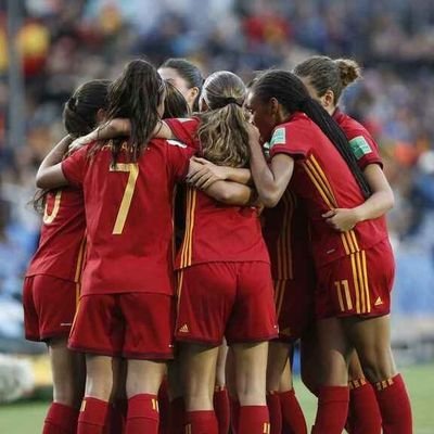 multidepores's profile picture. proyecto de una chavala que estudia periodismo y le gustaría ser periodista de deportes, espero que os guste mi contenido