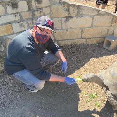 Middle school technology teacher. Lover of Pinball. Native Texan. Civics advocate. Maker. Working to create a better community for all.