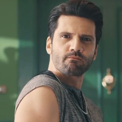 Arab Fans  for my King @kaanurgancioglu✨


Only you in My Heart 😘🤎