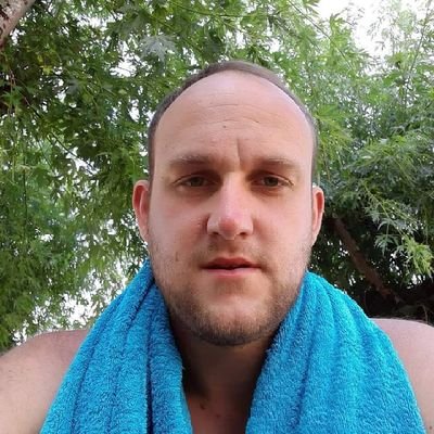 ThouseauF's profile picture. #BienvivrePetitQuevilly
#SupporterHavrais
#28years