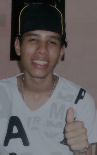 - Nasci para ganhar, perder não é comigo!

'No caráter,na conduta, no estilo, em todas as coisas, a simplicidade e a humildade são as supremas virtudes.'