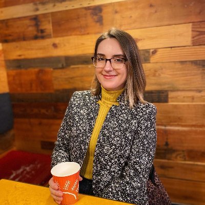 LindaCamajDeda's profile picture. @UmichMedicine alumna | IM Prelim @PennStHershey | Future Derm Resident @_HealthPartners | Shqiptare 🇦🇱 she/her