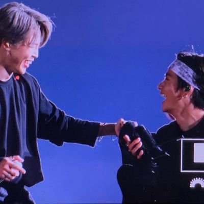 •you were the only one who understood me• #VMIN fan account || @BTS_twt Ot7 only
#StopAsianHateCrimes