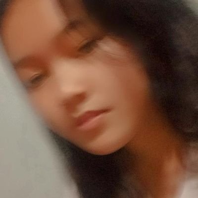 trishamamoon's profile picture. 🌻