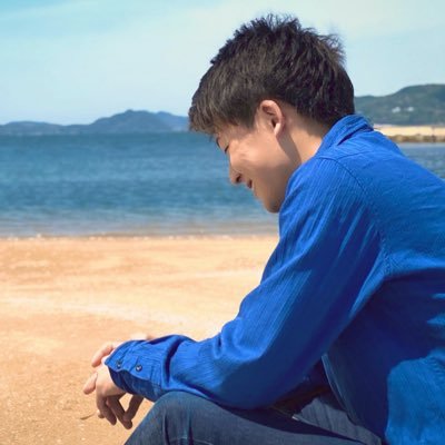 ArataGD's profile picture. 博多のちっちゃなIT企業の会社員でアメブロガー【経歴】高専卒で東京ガスに就職→ネットビジネスに励むため２年で退職→１年後、成果が出ずにパワハラ肉体労働バイトに転落→IT企業の社長に声を掛けられて群馬から福岡へ未経験で2020年8月に転職。博多大好き！