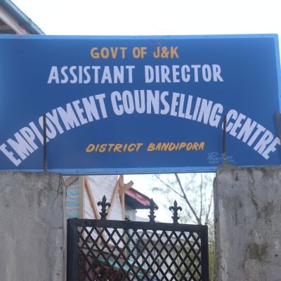 official Twitter handle of District Employment & Concelling centre Bandipora