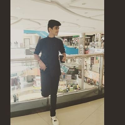 VaibhavRSingh3's profile picture. tech lover