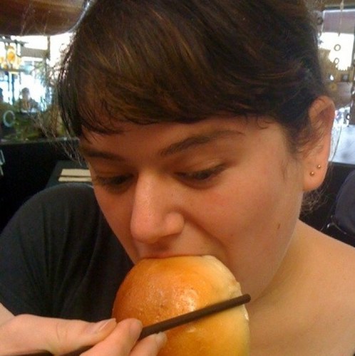 _HannahMargaux's profile picture. reluctant tweeter