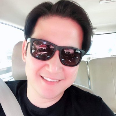 a simple guy who also happens to be a son, brother, husband and a father. enjoying life as it should be.