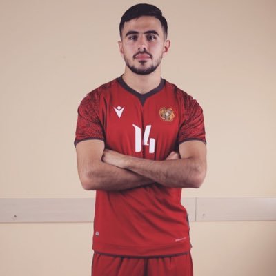 Nouveau compte.. Footballeur Professionnel ⚽️🙏🏼