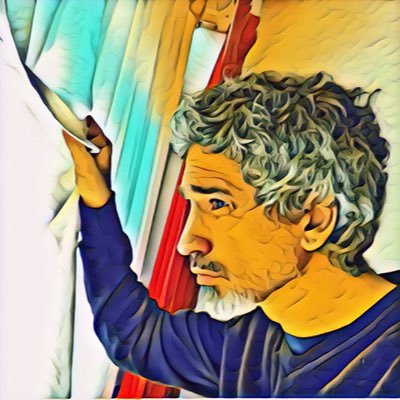 Nesta___'s profile picture. 🎙 Solo los que son alegres, inocentes e insensibles pueden volar... / 🎶”educado por canciones” 🎶