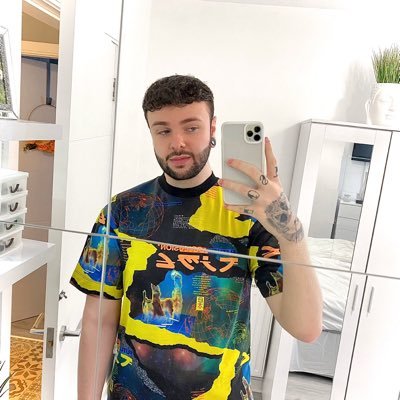 Adventure capitalist, serial founder, and aspiring adult focused on blockchains, social impact, cannabis, and now, skincare @MadeMan 📍LA🌇 MIA🏖SF🌁413🏡