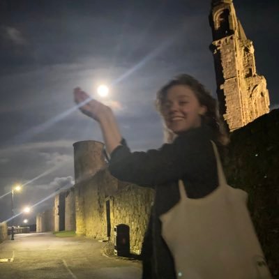 She/Her // Writer - Arts Emergency member & winner of the Orwell Youth Prize 2019, currently working on a project with New Creatives North