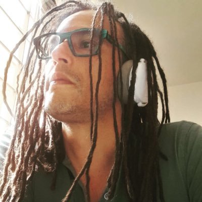 Hades_tsK's profile picture. Primero hay que saber sufrir, después amar, después partir... y al final, andar sin pensamiento. Después... qué importa el después.